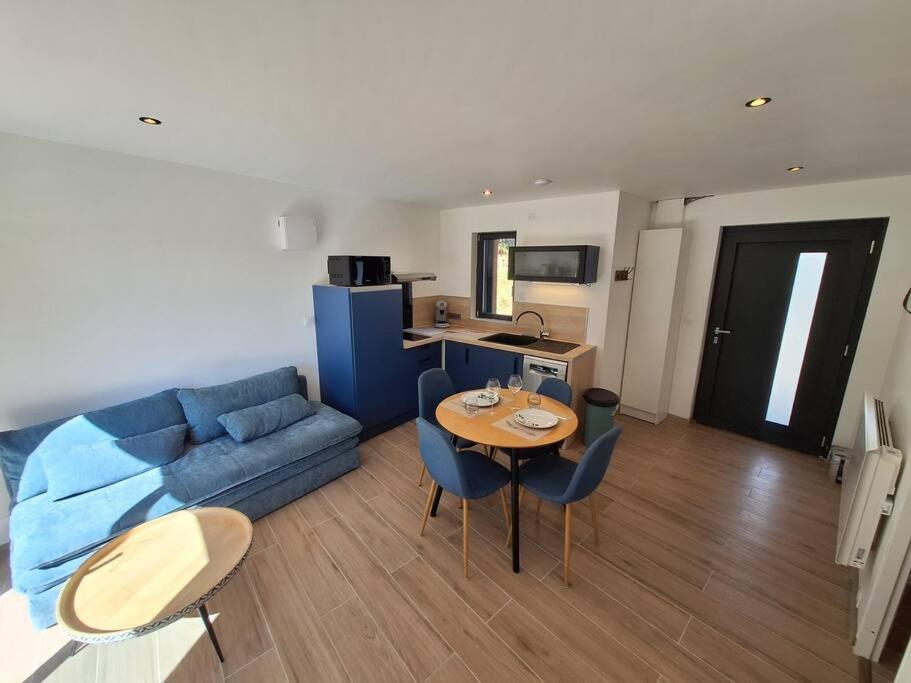 La Bridoire Logement Neuf A 2 Pas Du Lac מראה חיצוני תמונה