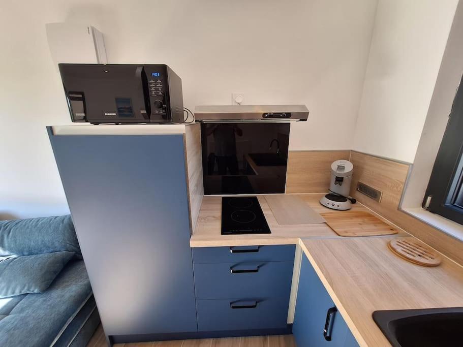 La Bridoire Logement Neuf A 2 Pas Du Lac מראה חיצוני תמונה
