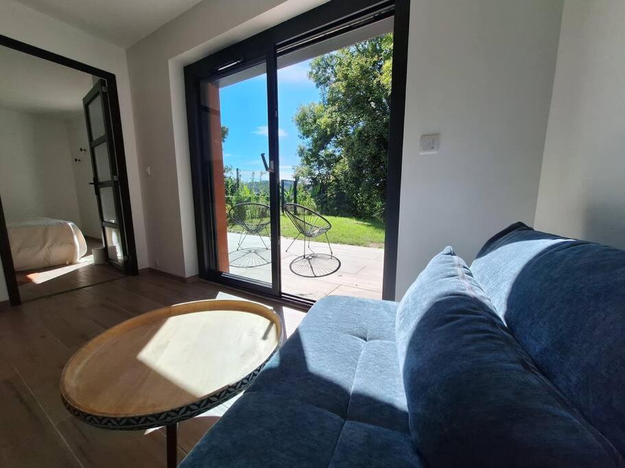 La Bridoire Logement Neuf A 2 Pas Du Lac מראה חיצוני תמונה
