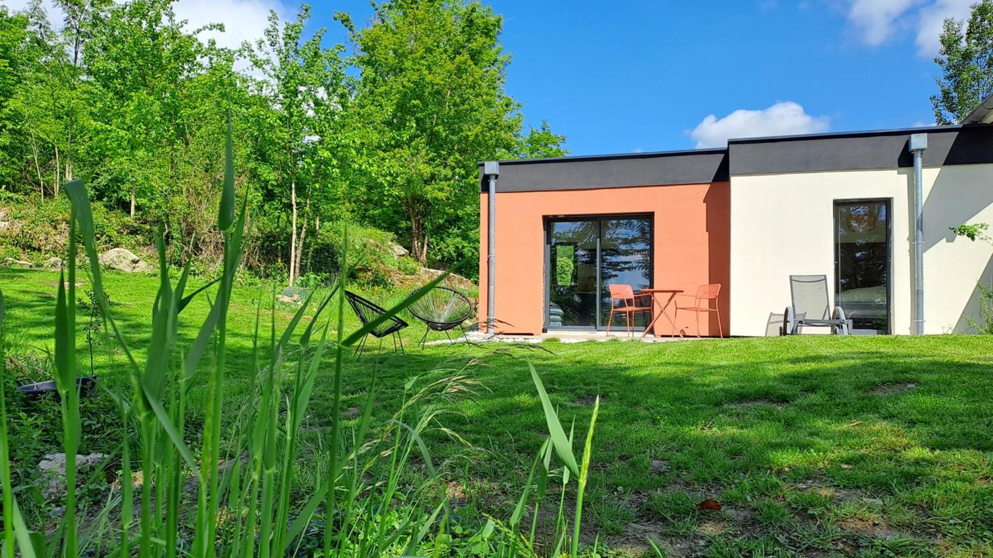 La Bridoire Logement Neuf A 2 Pas Du Lac מראה חיצוני תמונה